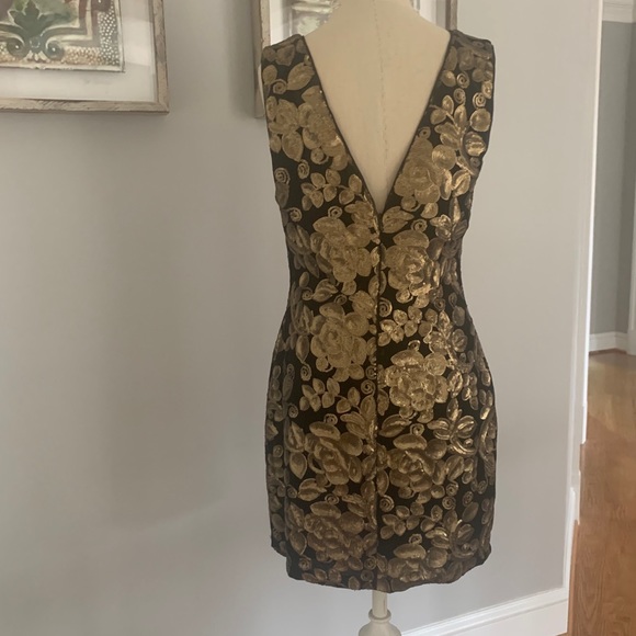 Party dress - Picture 2 of 3